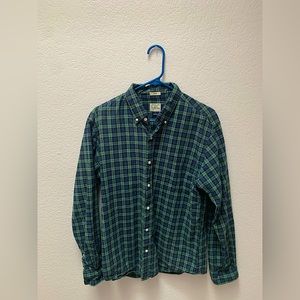 Lightly worn J-Crew Slim Large button down. No stains or rips, great condition